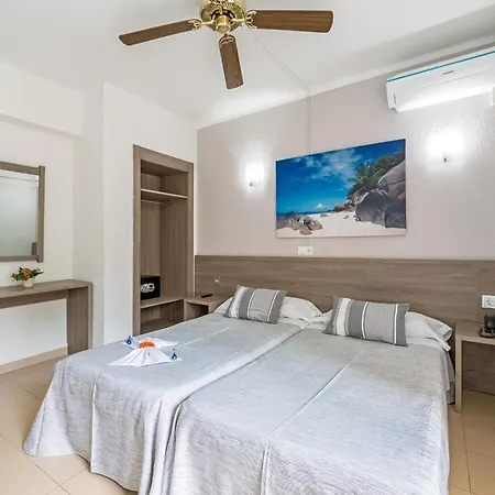 Costa Mediterraneo - Only Adults Hotel 2*