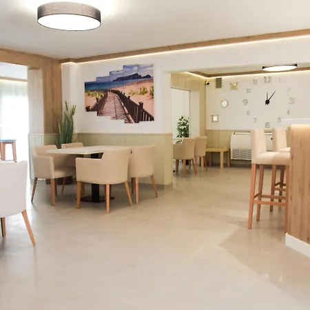 Costa Mediterraneo ホテル