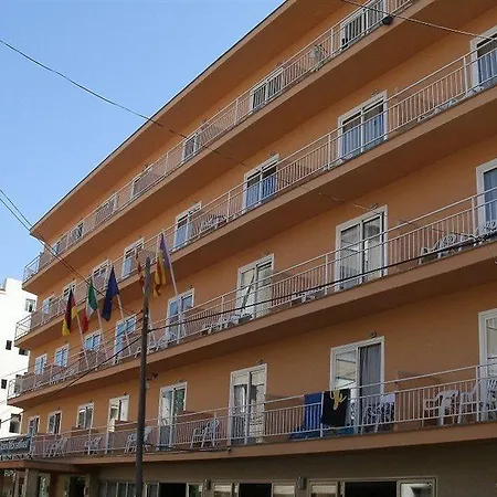 Costa Mediterraneo ホテル